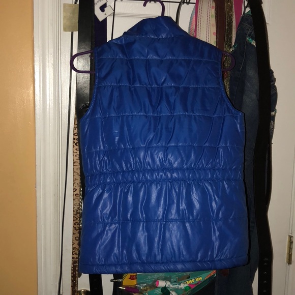 Vest - Picture 2 of 2